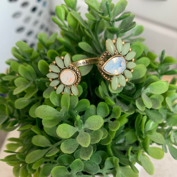 Stella & Dot Zinnia Split Stone Ring - Picture 5 of 6